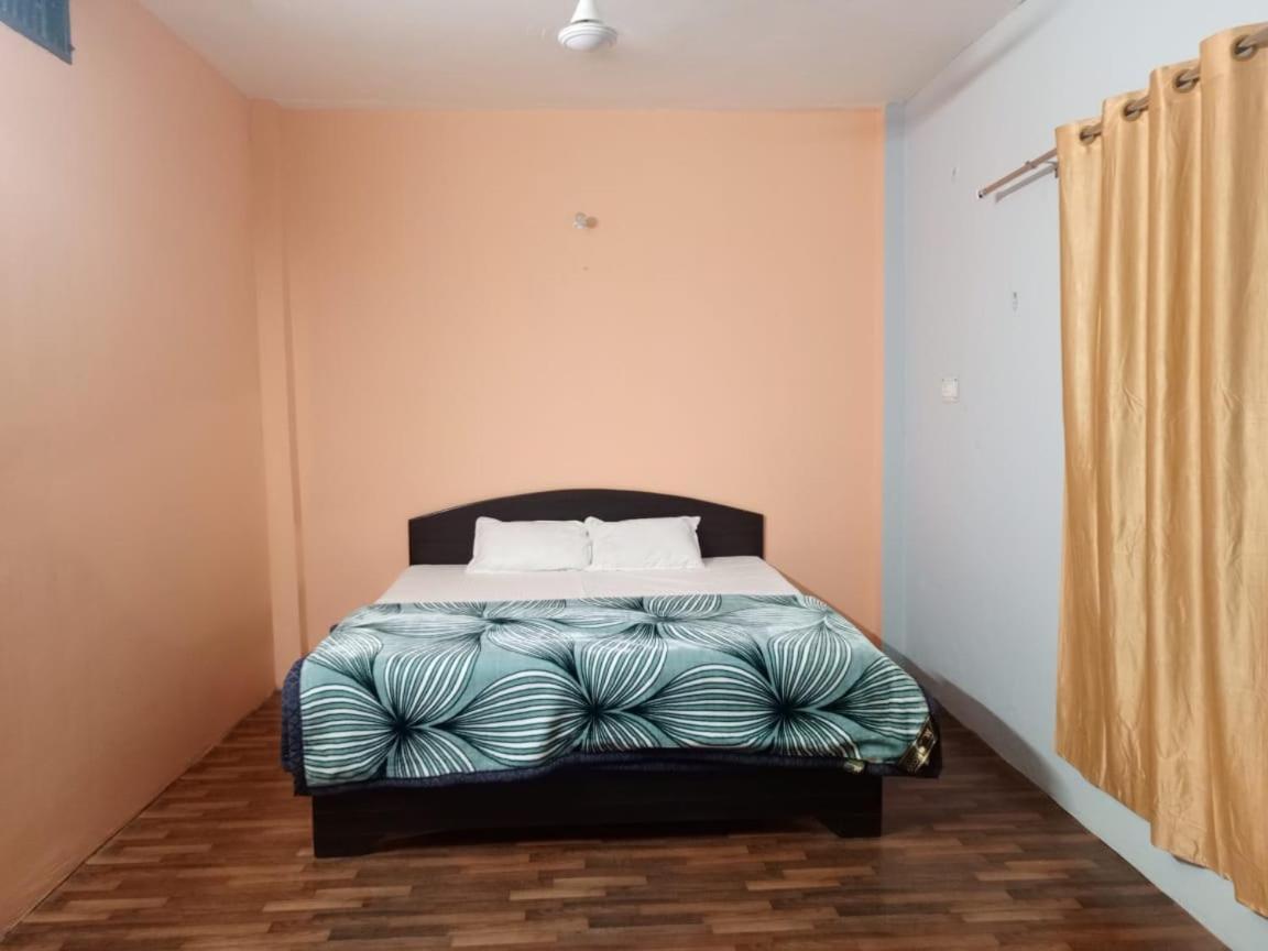 Shri Niwas Homestay Ayodhya Extérieur photo