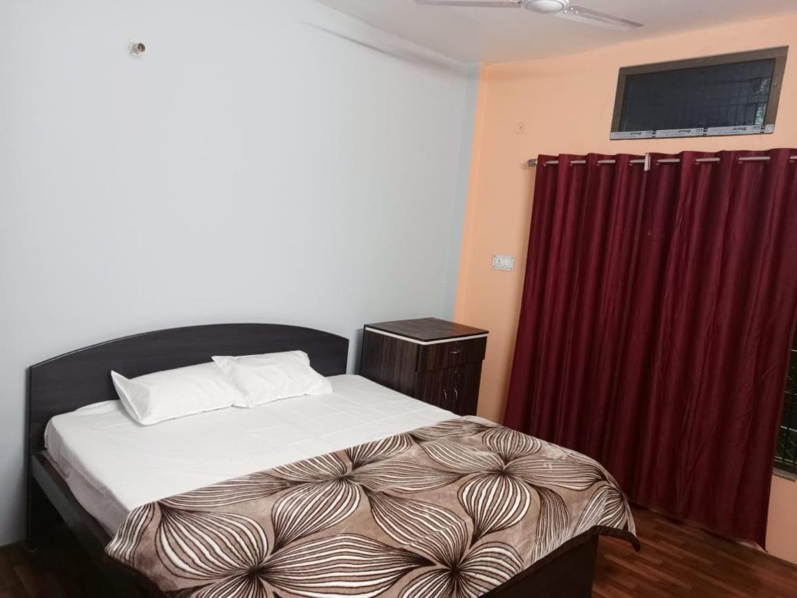Shri Niwas Homestay Ayodhya Extérieur photo